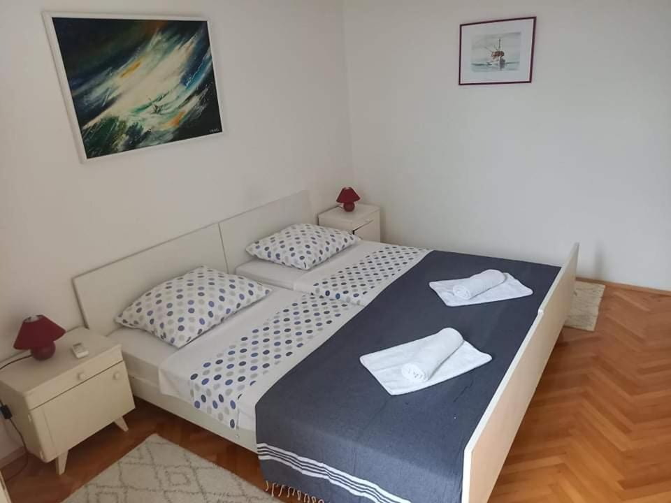 Studio Darija For 2 Persons S Terasom Wi-Fi & Parking Makarska Exterior photo