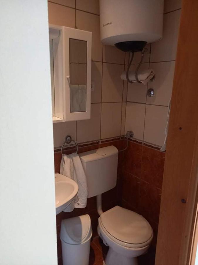 Studio Darija For 2 Persons S Terasom Wi-Fi & Parking Makarska Exterior photo