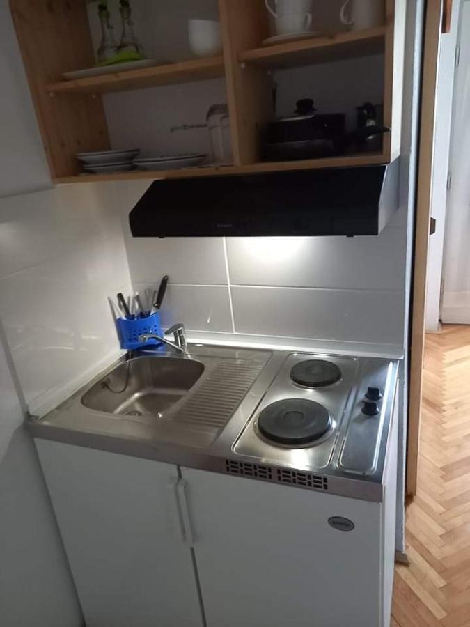 Studio Darija For 2 Persons S Terasom Wi-Fi & Parking Makarska Exterior photo