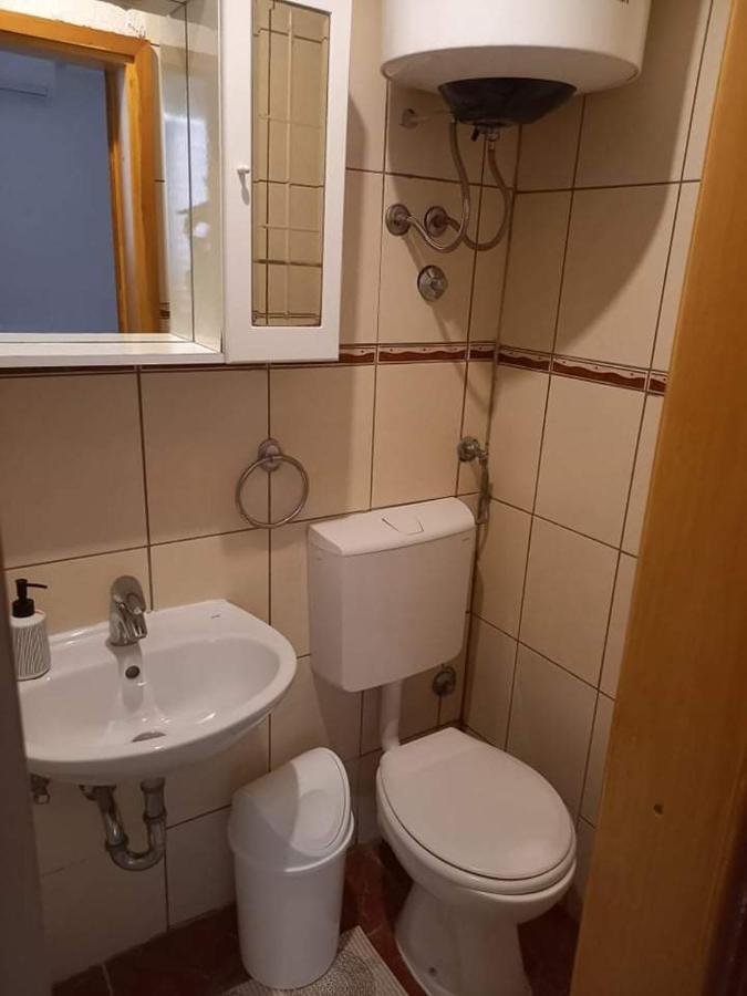 Studio Darija For 2 Persons S Terasom Wi-Fi & Parking Makarska Exterior photo