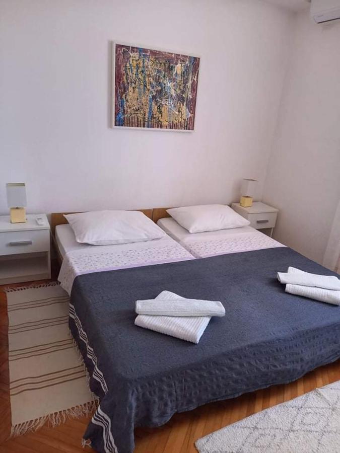 Studio Darija For 2 Persons S Terasom Wi-Fi & Parking Makarska Exterior photo